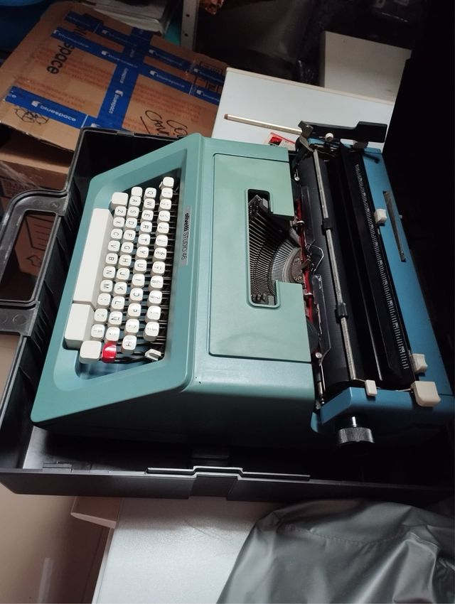 Olivetti Studio 46 - Máquina de escribir