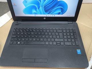 Portátil HP 250 G5 i3-5005U Negro