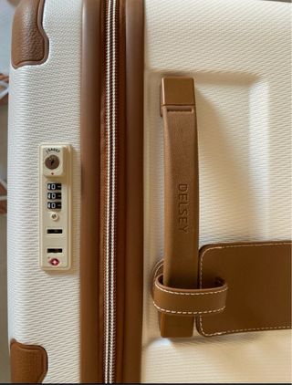 Maleta Delsey Paris grande blanca. Sin estrenar