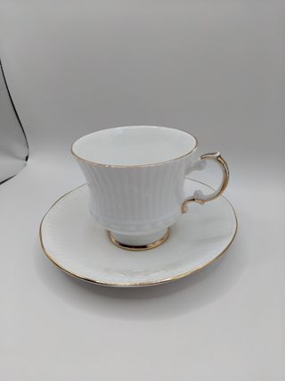🇬🇧 Taza té porcelana inglesa dorada