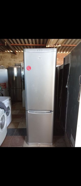 Nevera Indesit - Frigorífico
