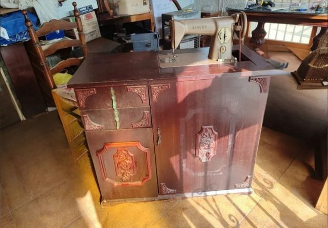 Máquina de coser SINGER