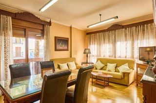 OPORTUNIDAD ÚNICA: VIVIENDA CENTRO DE MONTILLA