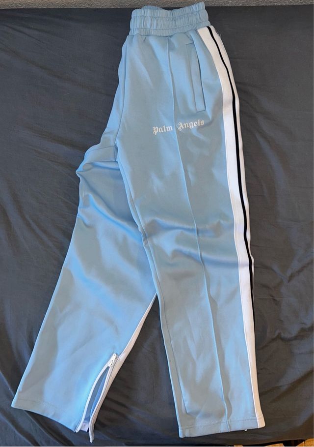 Conjunto Palm Angels Azul Celeste
Talla S