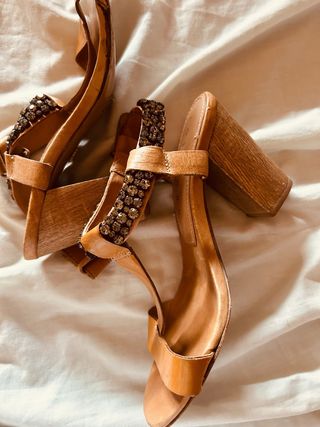 Tacones marrones fiesta