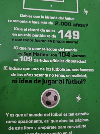 365 curiosidades alucinantes sobre el fútbol / ...