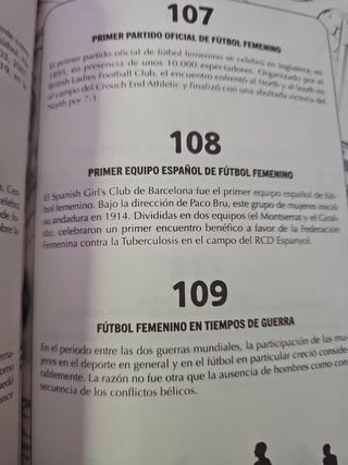 365 curiosidades alucinantes sobre el fútbol / ...