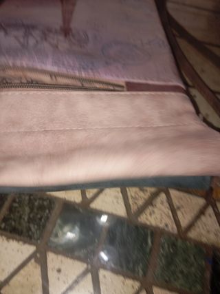 Mochila bandolera rosa y marrón