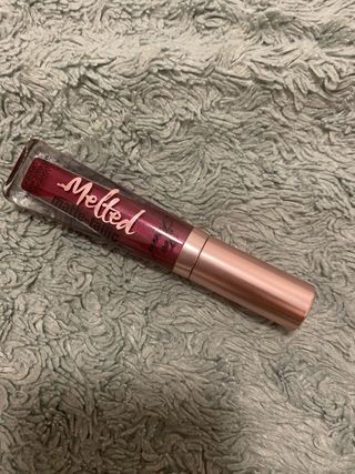 Too Faced Melted Matte Metallic - es granate