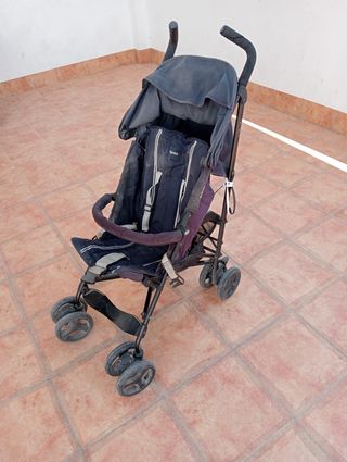 Carrito bebé ligero usado
