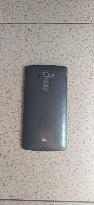 Movil pantalla rajada...LG G4...3gb Ram y 32gb