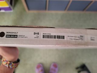 Estantería IKEA y soportes