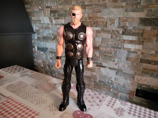 Figura Thor Marvel