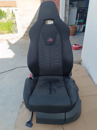Asientos deportivos(Semibakets)Seat León fr1.

