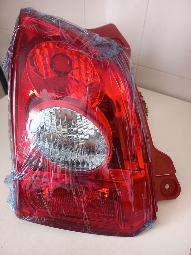 Faro Trasero Suzuki Alto Izquierdo