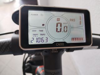 Bicicleta megamo eléctrica montaña