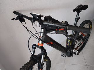 Bicicleta megamo eléctrica montaña