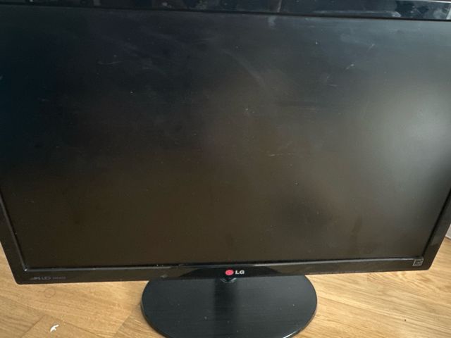 Monitor LG Flatron 24EA53VQ-P