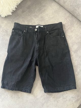 Bermudas negras PULL&BEAR M