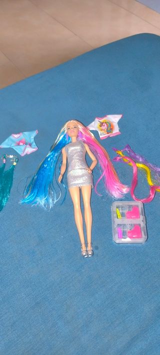 Muñeca Barbie Cabello Arcoiris