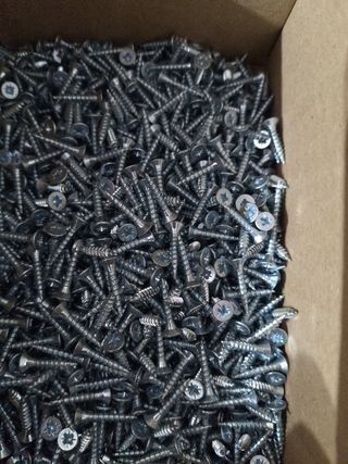 Lote 2000 parafusos de aço 3 x 16 mm