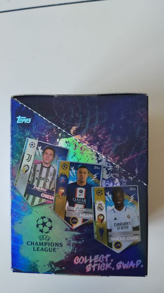 Caja sin abrir de Cromos Champions League 22-23