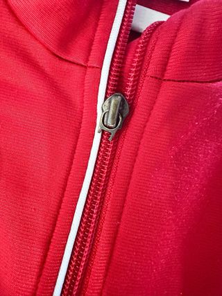 Chaqueta Adidas roja y negra - Talla S