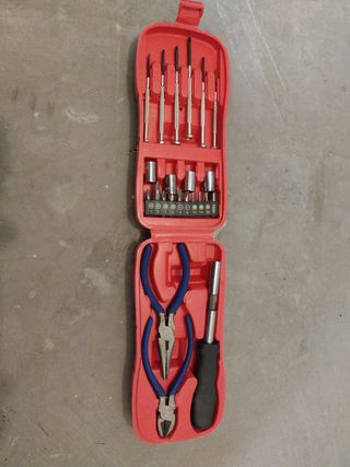 Kit destornilladores + alicates
