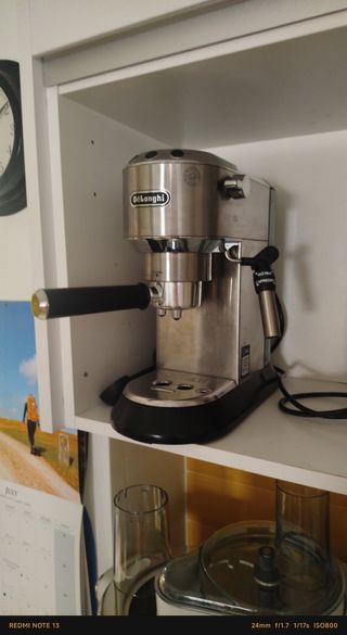 Cafetera DeLonghi Dedica ES685 plata