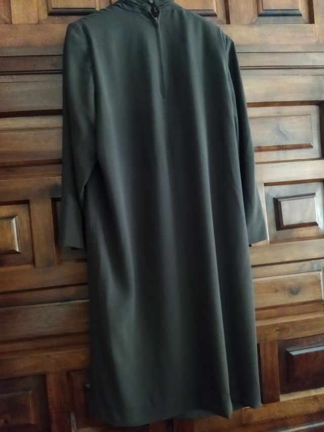 Vestido marrón de mujer