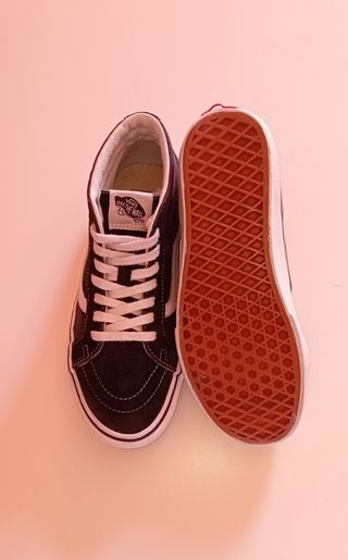 Vans Sk8-Hi - Negras - Talla Chica