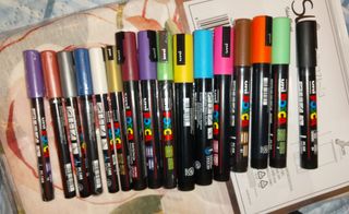 15 Pennarelli Uni Posca