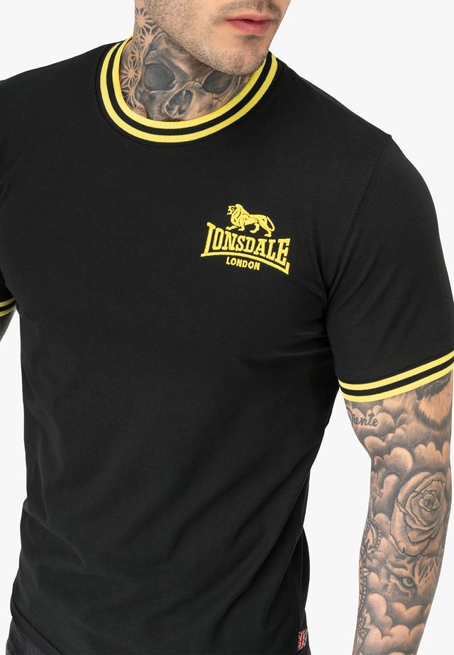 Camiseta Lonsdale London. Varias tallas