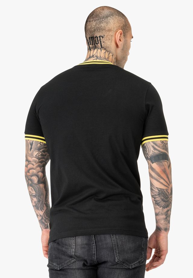 Camiseta Lonsdale London. Varias tallas