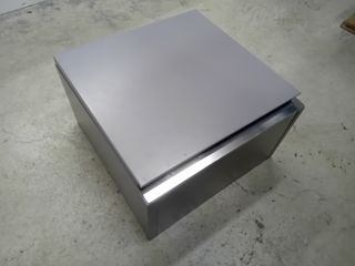 Mobile con ripiano da muro