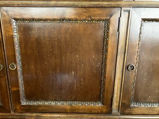 Bufet estilo Louis Philippe caoba y mármol años 40