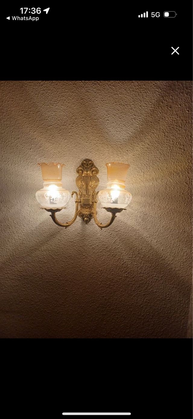 Aplique pared dorado - 2 luces