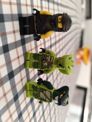 3 Minifiguras Lego Ninjago