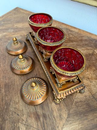 3 Bombonera su base.