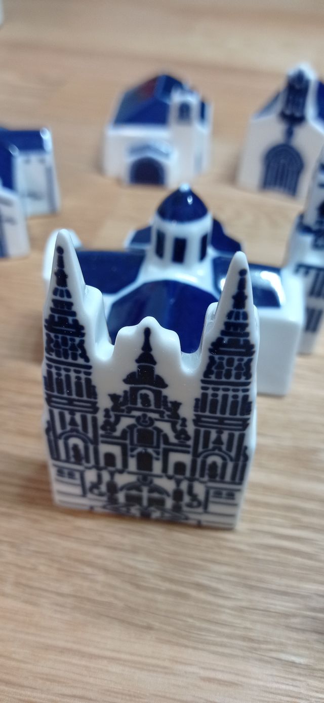 Sargadelos: 7 Iglesias Románicas