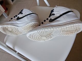 Nike Dunk High - blancas y negras