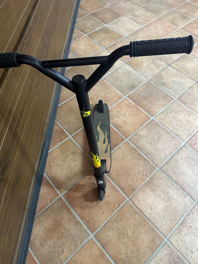 Monopattino Freestyle Nero