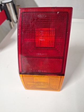 Faro Ford Fiesta Mk1 Izquierdo