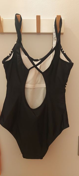 Bañador negro c/blanco - elegante