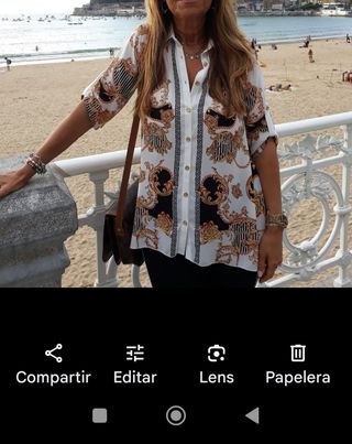 Camisa estampada dorada y blanca - XL