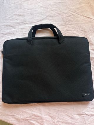 Funda portátil 16" negra