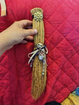 Scopa Wicca: purificazione & fortuna