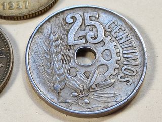 Lote 3 monedas 1 Pta 1937 y 1944 y 25 Cts 1934