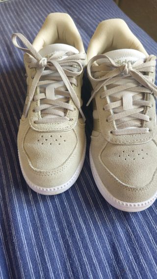Zapatillas Adidas beige
36 2/3