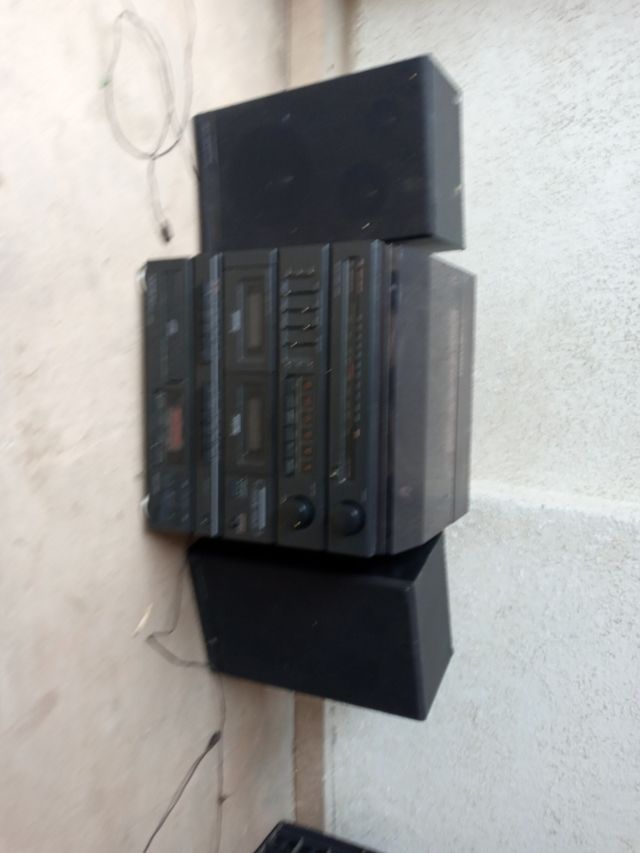 Tocadiscos vintage negro